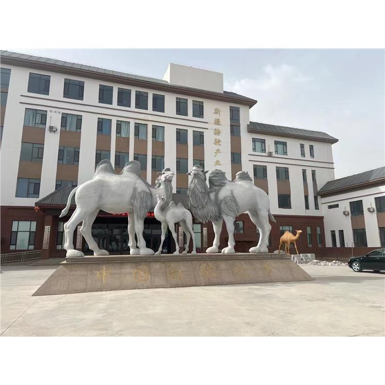 沈阳开荒鹿雕塑定做厂家
