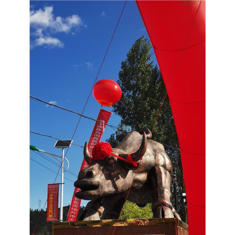 太原水泥鹿雕塑的价格