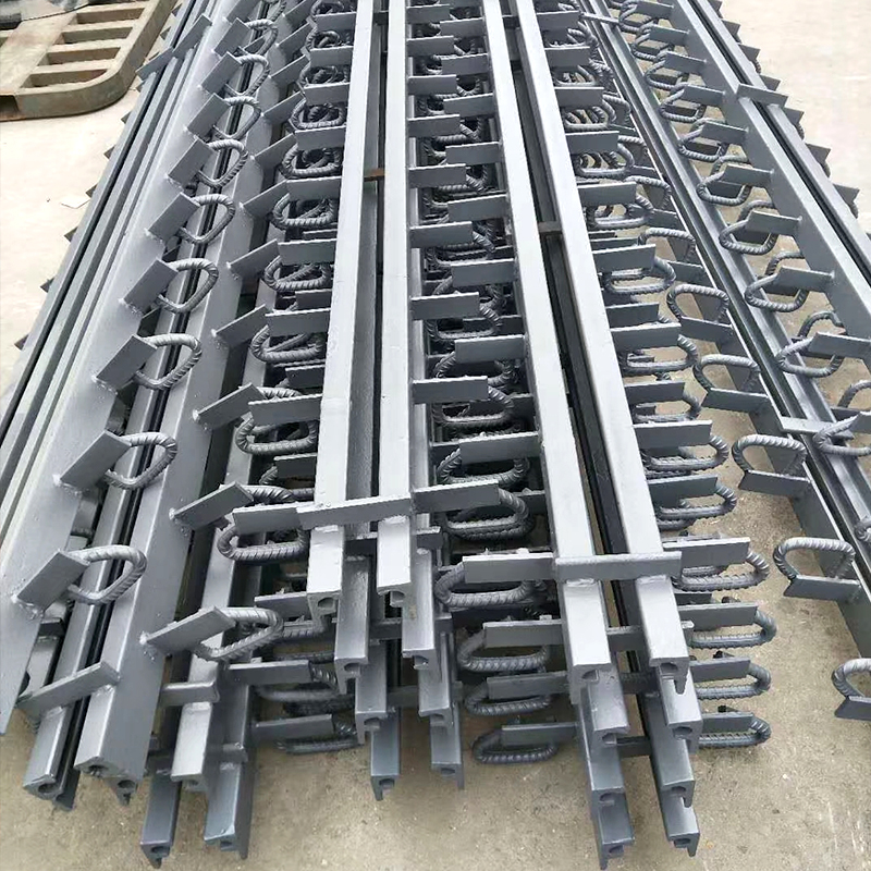 南昌国标桥梁钢板伸缩缝 使用寿命长 配送胶条