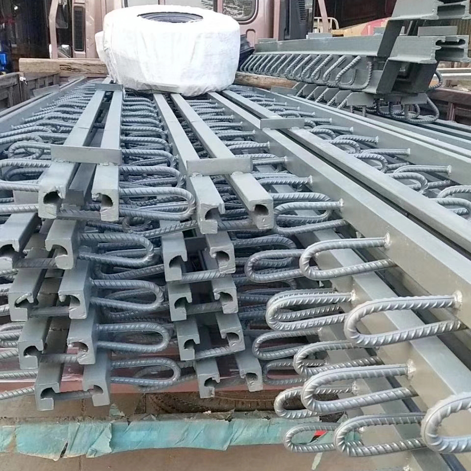 沈阳地面建筑伸缩缝 厂家 梳齿板式桥面板式伸缩装置