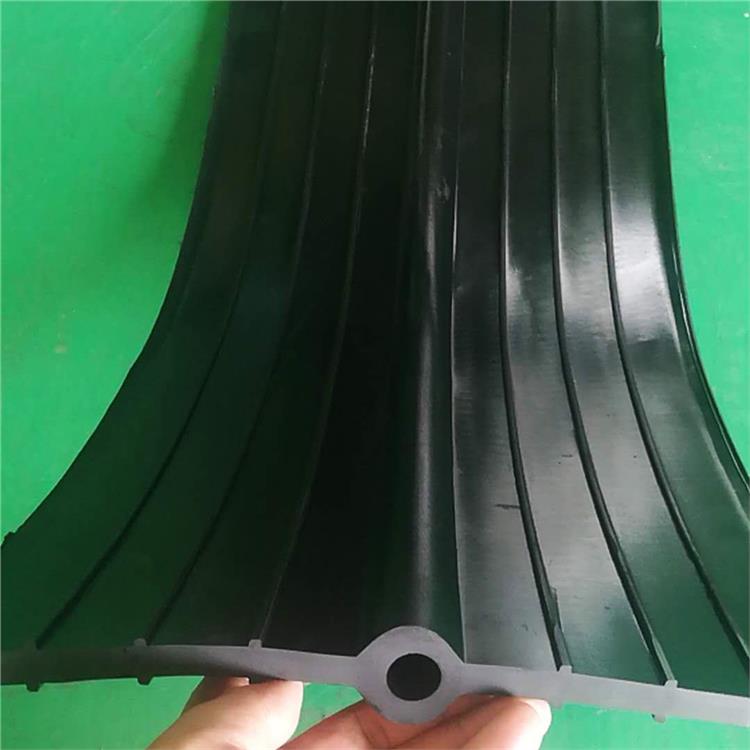 沈阳中埋式 背/外贴式止水带止水条 外贴式止水带止水条 生产厂家