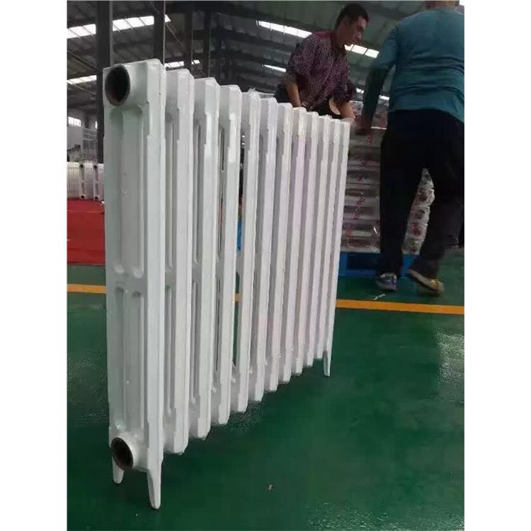 采暖散热器生产厂家 长春钢制四柱暖气片联系电话