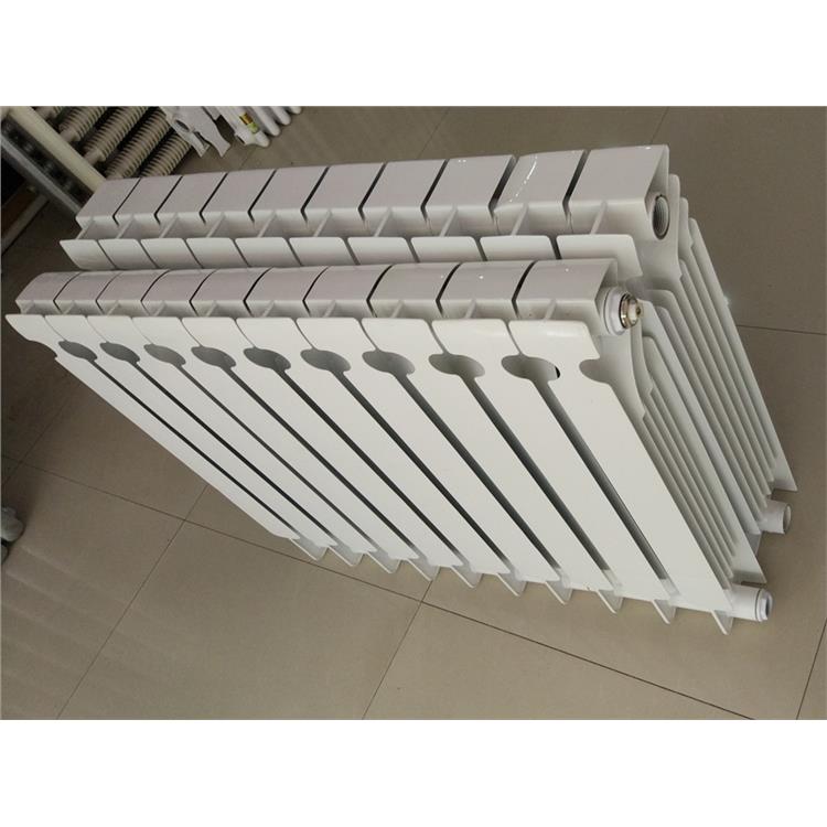 沈阳采暖散热器加工厂 长春钢制弯管柱形暖气片哪家有名