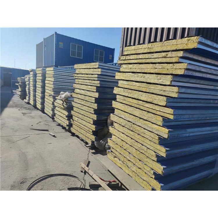 批发报价 鲅鱼圈环保节能岩棉复合板