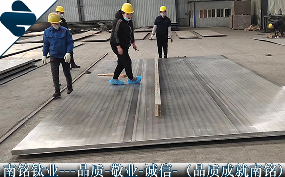 钛和碳钢复合板